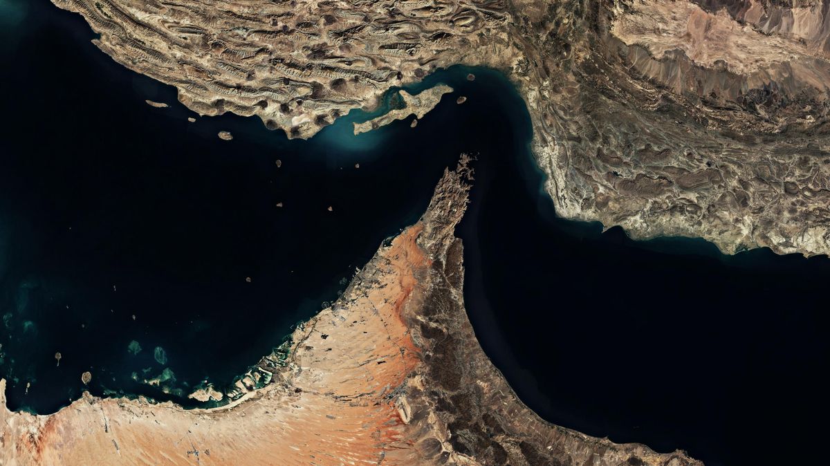 Miliardová sázka těsně před Trumpovým prohlášením. Podezřelý obchod s ropou se podle expertů těžko dokazuje